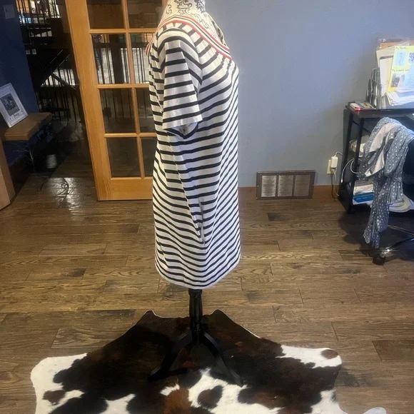 Black and White Striped Dress - Picture 6 of 7